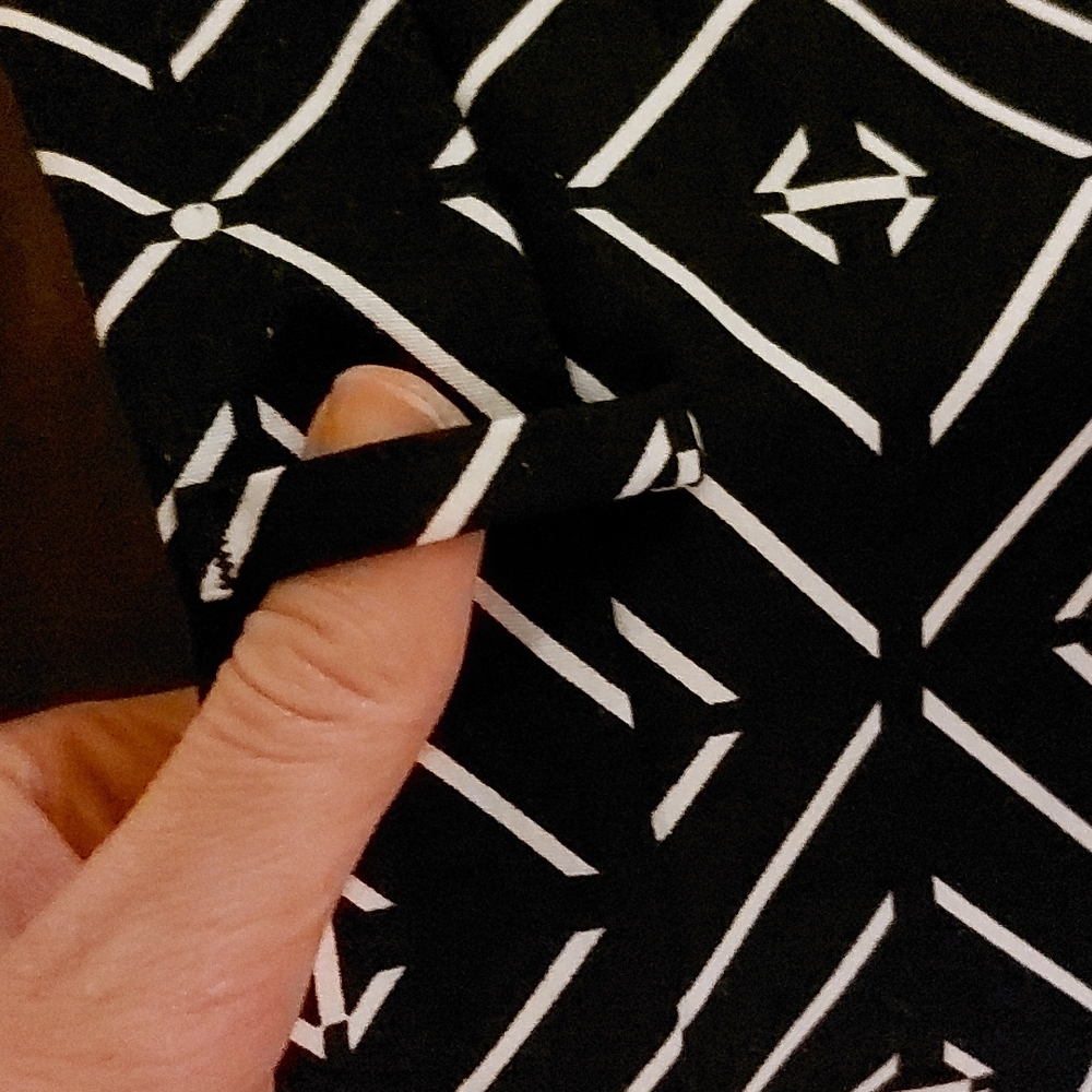 Patterned Shorts - Picture 5 of 7